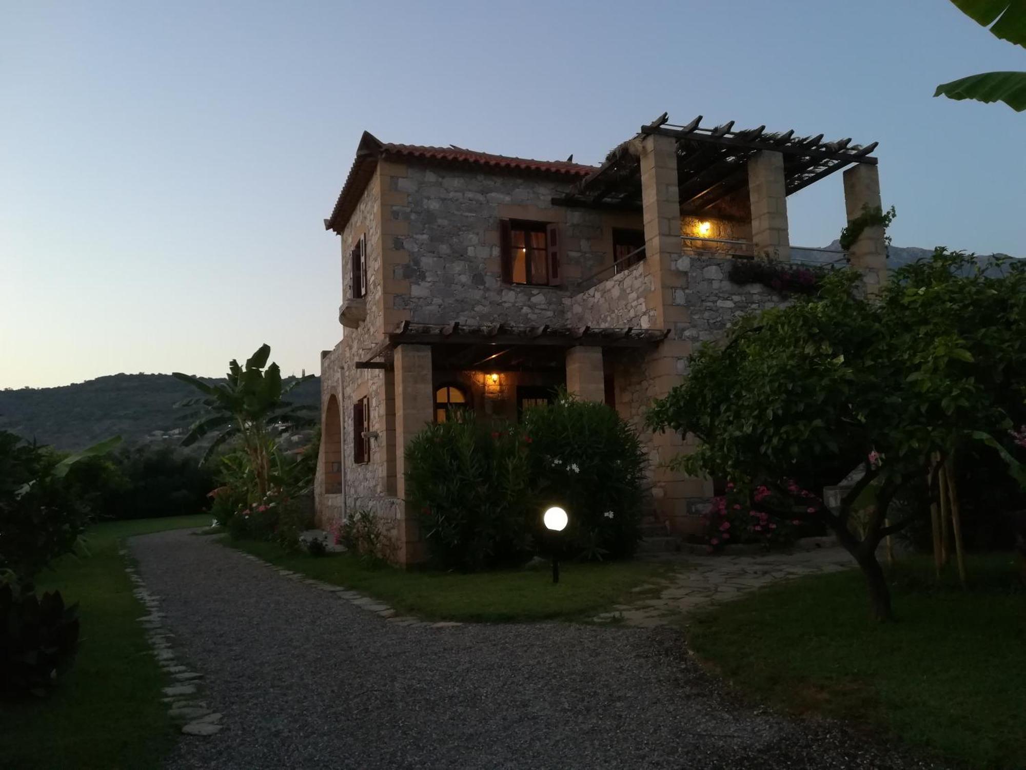 Stoupa'S Paradise Exterior photo